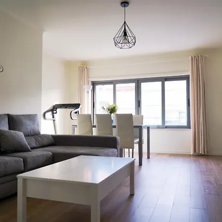 Always On The Way - Road In Montijo, Lisbon Apartment Montijo